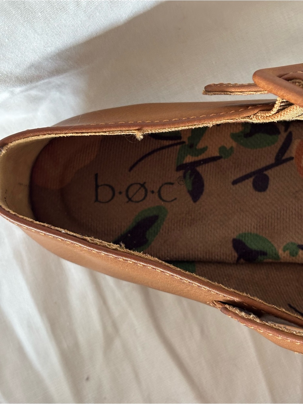 boc Tan Slip-On Flat - Picture 4 of 6